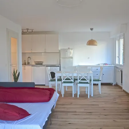 & Montagne - Familial A Proximite De La De Preverenges